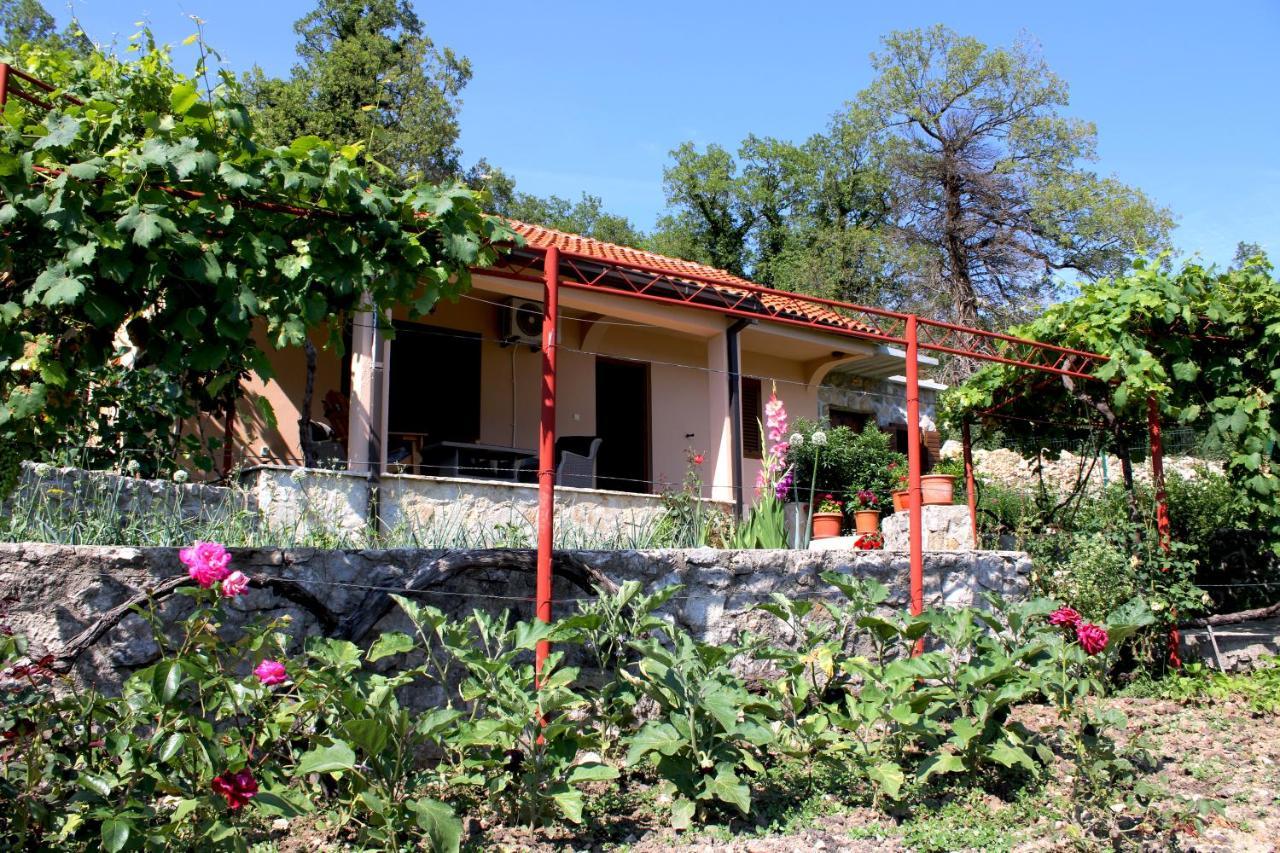 Holiday Home Gazevic Virpazar Exterior foto