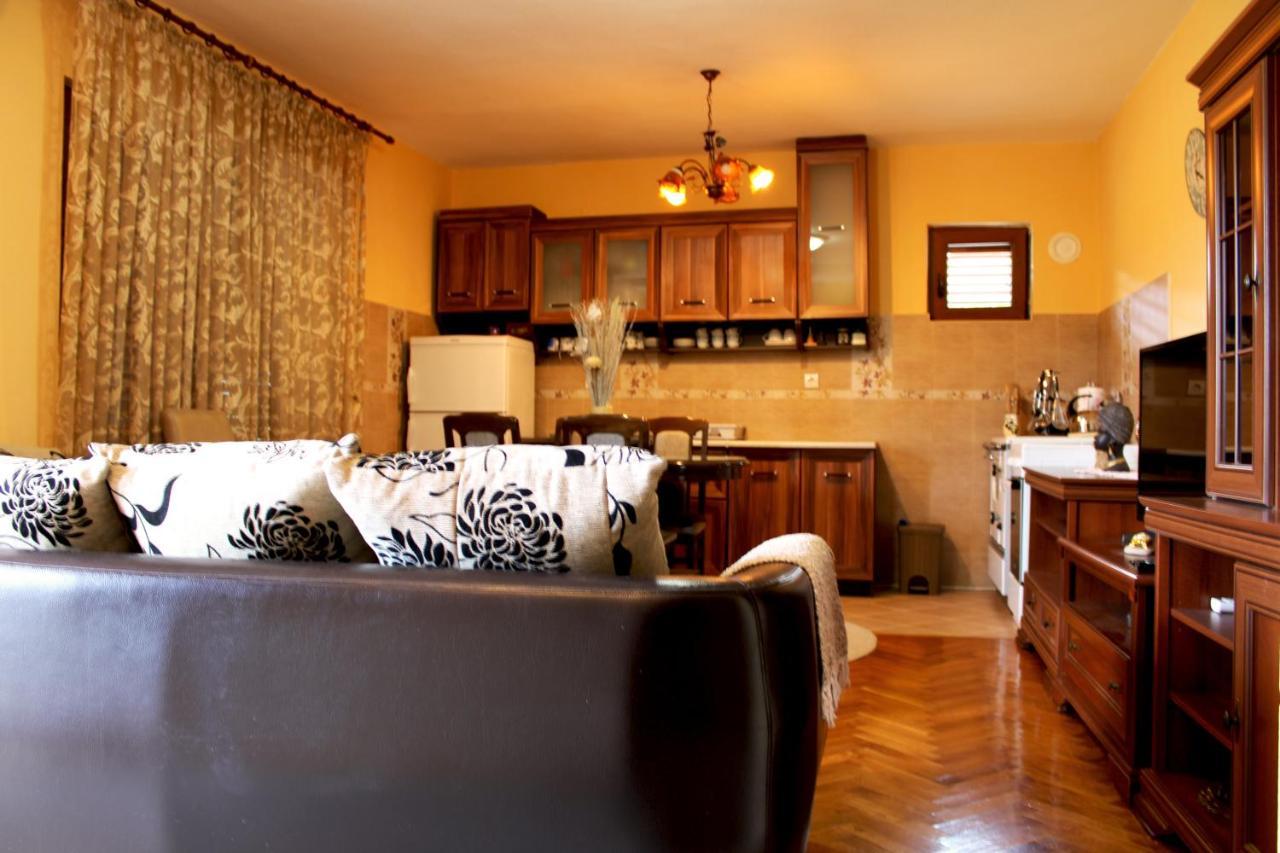 Holiday Home Gazevic Virpazar Exterior foto